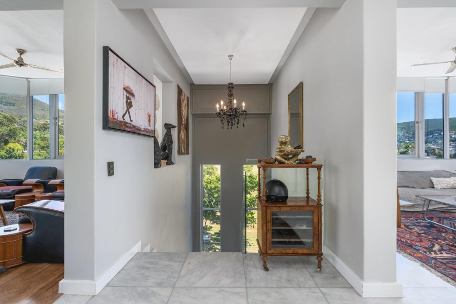 3 Bedroom Property for Sale in Oranjezicht Western Cape